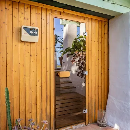 Artist's Facing The Sea In Sierra Blanca *
